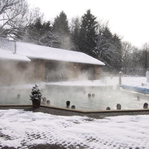 Roetgen Therme Außenpool im Winter, © Roetgen Therme / Hotel am Eifelsteig