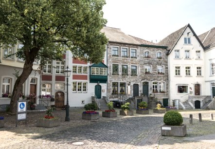 Kornelimünster, Start des Eifelsteigs, © Eifel Tourismus GmbH, D. Ketz