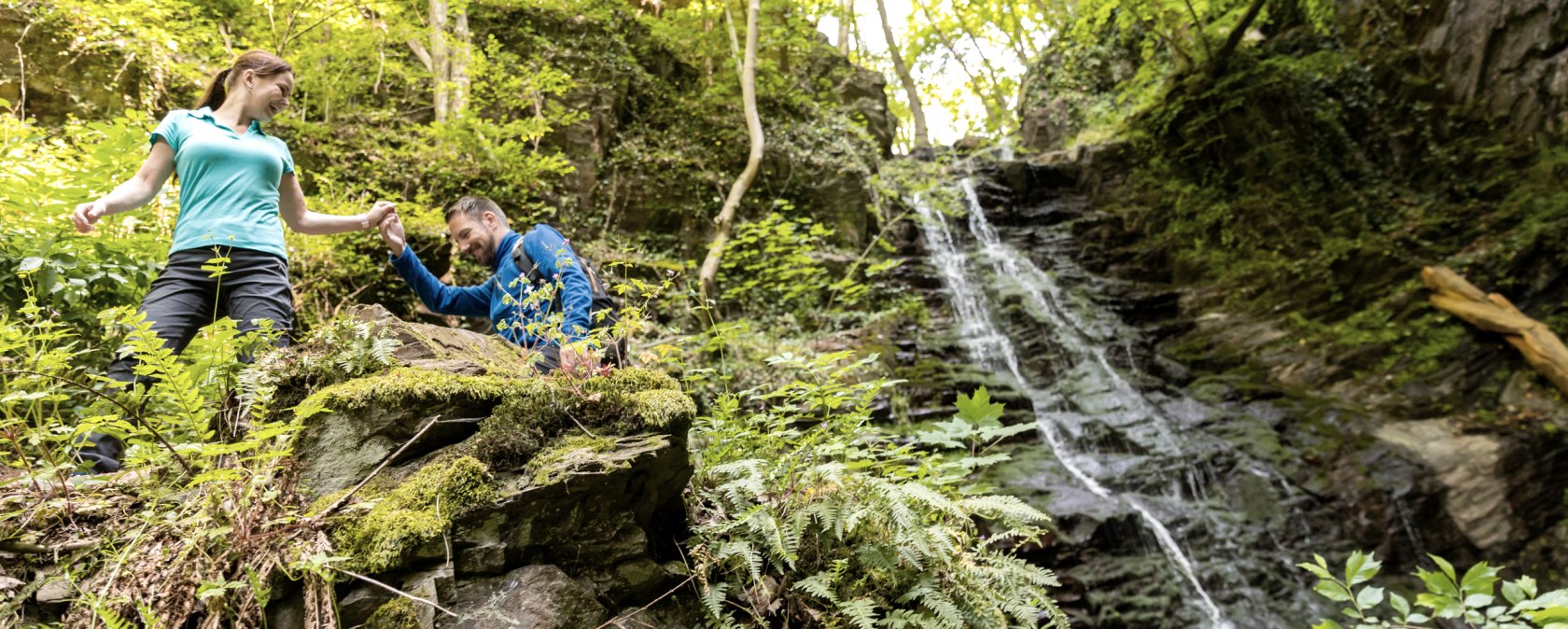 Am Klidinger Wasserfall -Heimatspur Wasserfall-Erlebnisroute, © Eifel Tourismus GmbH, AR-shapefruit AG