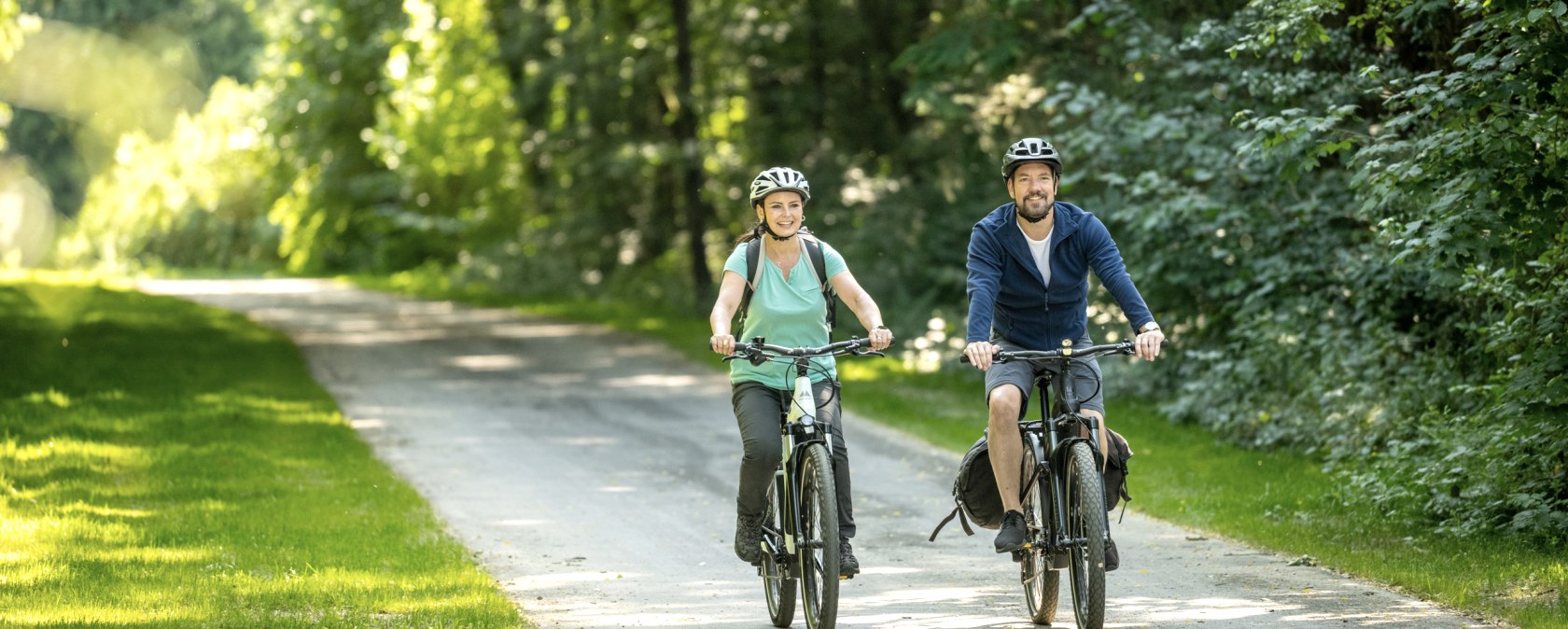 Unterwegs auf dem Ahr-Radweg, © Eifel Tourismus GmbH, Dominik Ketz