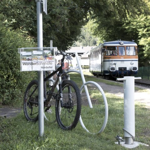 Rad- und Wanderbahnhof Olef, © Roman Hövel
