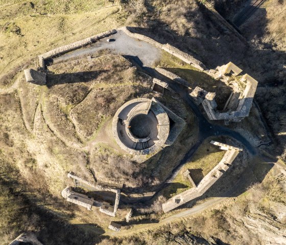 Die Löwenburg aus der Luft, © Eifel Tourismus GmbH, D. Ketz