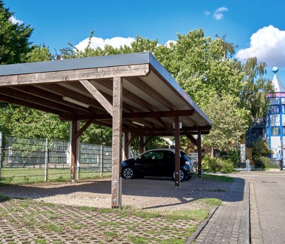 20200819mh_DESIGN-HOTEL-Carport-001, © Nordeifel Tourismus GmbH & Design Hotel Euskirchen