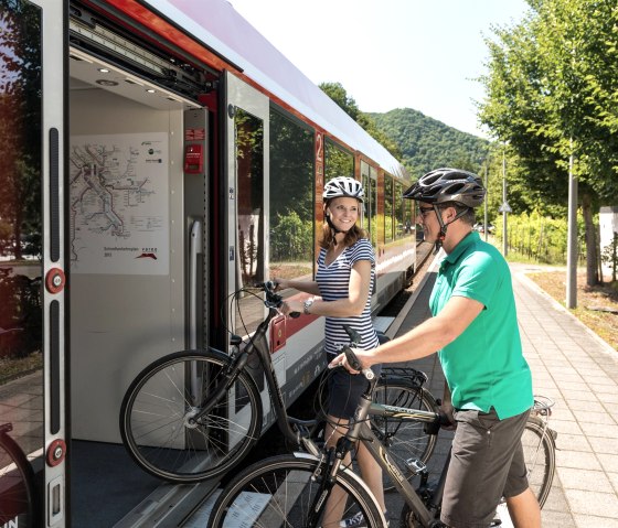 Bahn Radfahrer, © Rheinland-Pfalz Tourismus GmbH/ Dominik Ketz