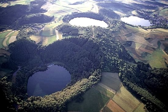 Die Augen der Vulkaneifel von oben, © Creative Commons