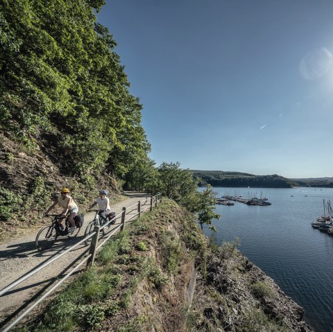 Radtour am Rursee entlang, © Eifel Tourismus GmbH, Dennis Stratmann