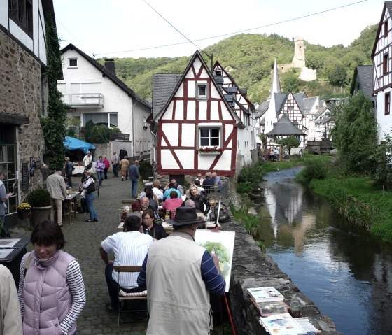 Handwerkermarkt in Monreal, © Ingo Becker