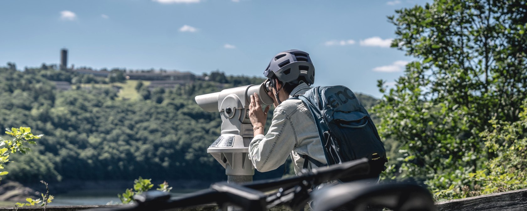 Blick von Bird-Watching-Station auf Vogelsang IP, © Eifel Tourismus GmbH, Dennis Stratmann