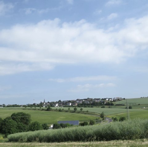 Blick auf die Ortsgemeinde Kehrig, © Foto: Svenja Schulze-Entrup, Quelle: Touristik-Büro Vordereifel