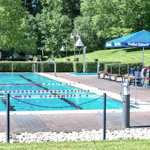 Wiese Schwimmbad, © TI Kleberg