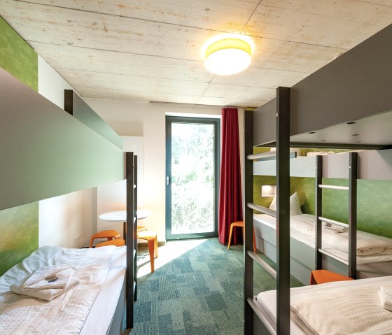 Chambre à 6 lits, © www.hmp-architekten.de & Nordeifel Tourismus GmbH