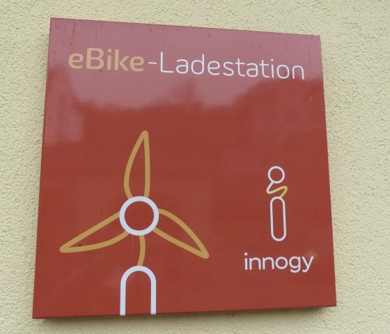 Station de recharge pour vélos électriques innogy BB, © GesundLand Vulkaneifel GmbH