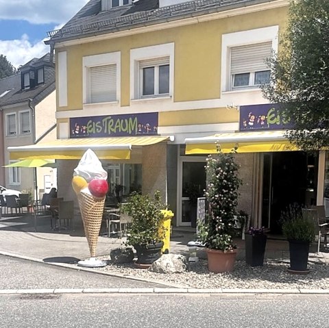 Außenansicht Eistraum, © Tourist-Information Wittlich Stadt & Land