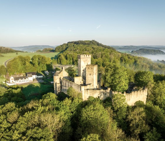 ET-2023-274-Kasselburg,Pelm-©Eifel Tourismus GmbH,