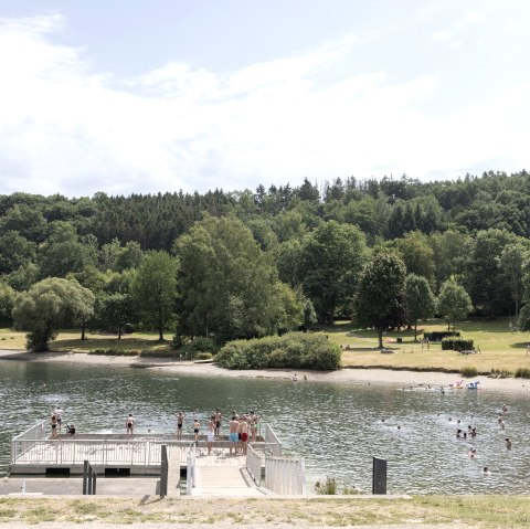 Die Naturbadestelle am Eiserbachsee, © Eifel Tourismus GmbH_Tobias Vollmer