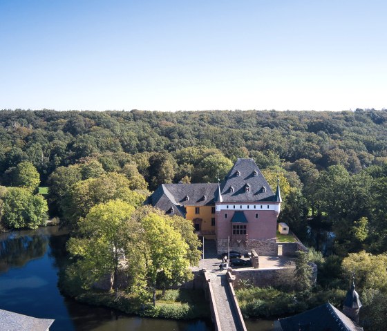 Schloss Bugau - Frontansicht, © VOTH 3D-Touren