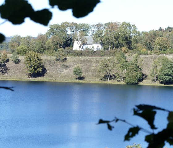 Kapelle am Weinfelder Maar, © GesundLand Vulkaneifel GmbH