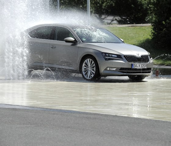 Auto_FSZN, © auto motor und sport Fahrsicherheitszentrum am Nürburgring