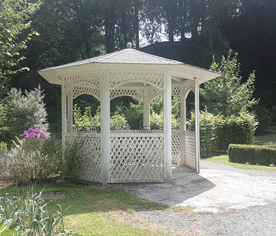 LTP Kräutergarten-Pavillon, © GesundLand Vulkaneifel