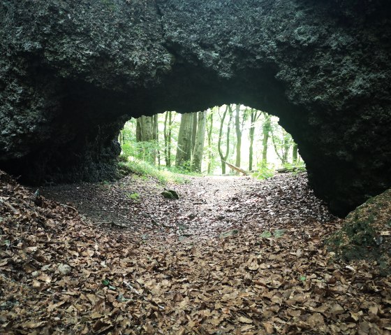 Lavagrotte auf dem Ernstberg, © GesundLand Vulkaneifel