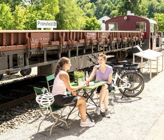 Einkehr im Café Stullwerk im Eisenbahnmueum, Pronsfeld, © Eifel Tourismus GmbH, Dominik Ketz