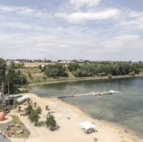 Zwemstrand en bootverhuur bij Seepark Zülpich, © Eifel Tourismus GmbH, Tobias Vollmer-gefördert durch REACT-EU