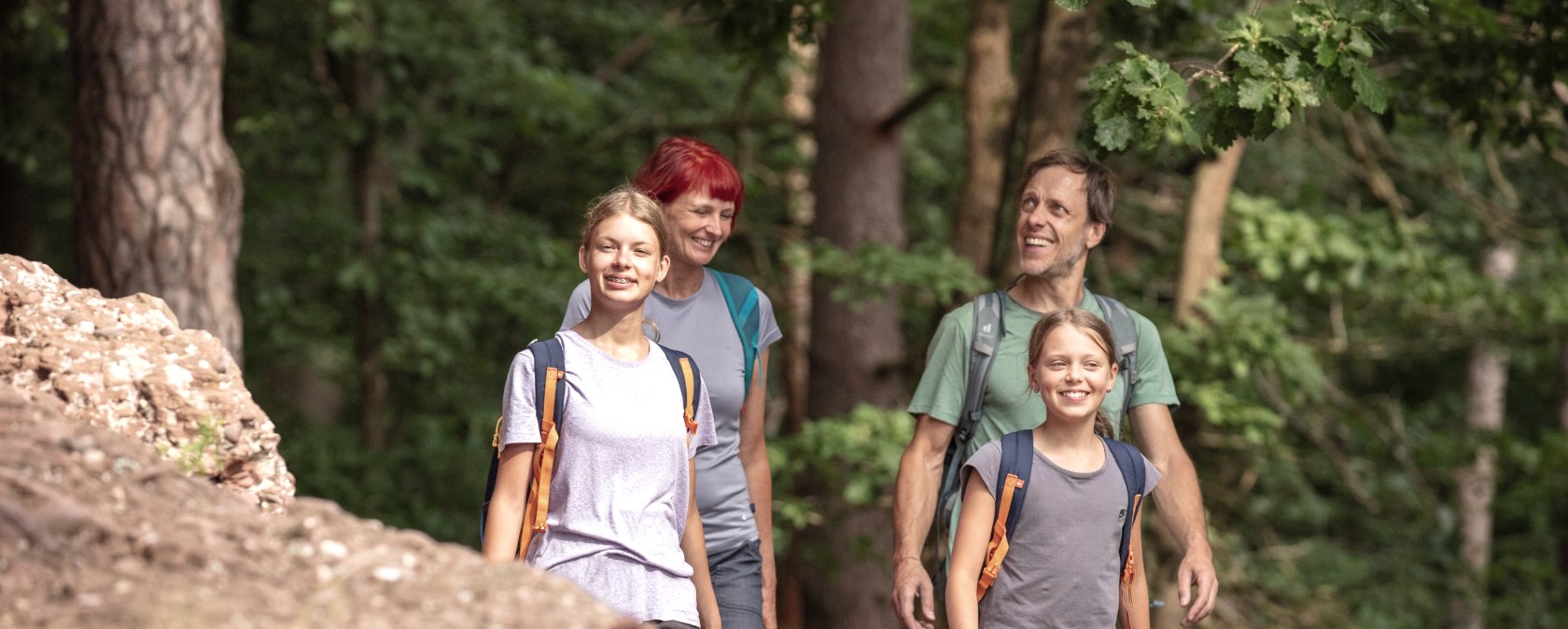 Unterwegs auf dem roten LENI, © Eifel Tourismus GmbH Tobias Volmer