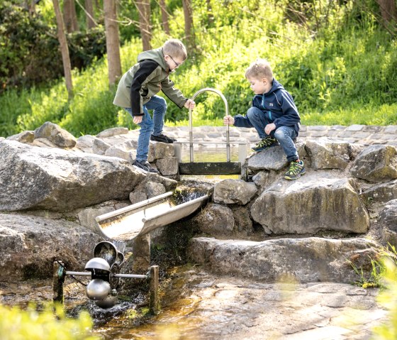 Fun at the Mertloch water playground, © Eifel Tourismus GmbH, Dominik Ketz