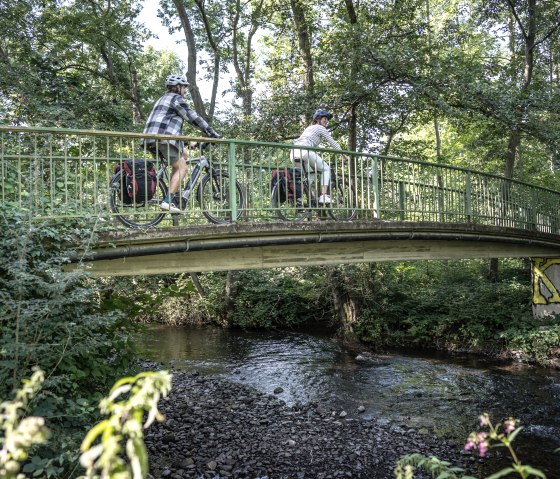 RurUfer-Radweg bei Kreuzau, © Eifel Tourismus GmbH, Dennis Stratmann