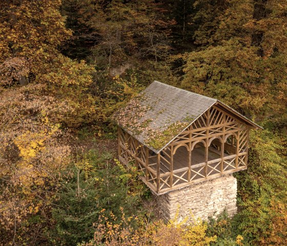 Die Balduinshütte thront über dem Liesertal, © Eifel Tourismus GmbH