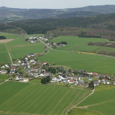 Blick auf Hirten, © Foto: Ortsgemeinde Hirten, Quelle: Touristik-Büro Vordereifel