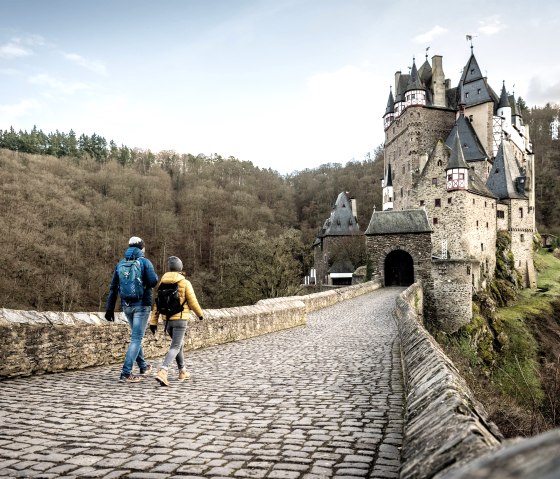 Auf dem Weg zur Burg Eltz, © Eifel Tourismus GmbH, D. Ketz