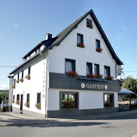 Gasthof Zur Quelle Boos Frontansicht, © Gasthof "Zur Quelle"