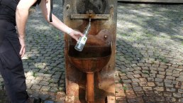 Hotzendrees - Wasser abfüllen, © GesundLand Vulkaneifel GmbH