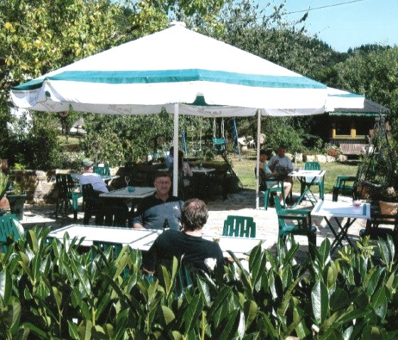 Biergarten (2)