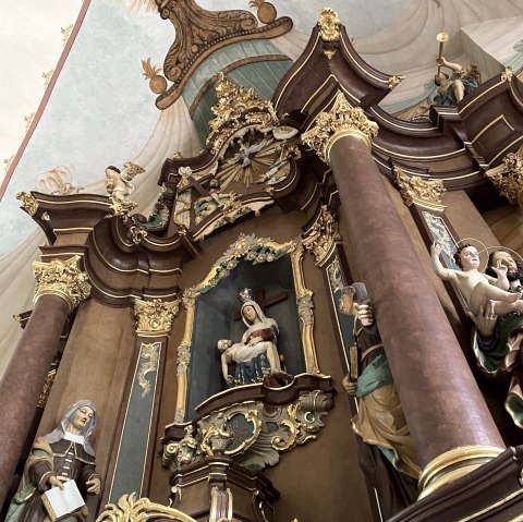 Innenansicht Wallfahrtskirche Weidingen, © Felsenland Südeifel Tourismus GmbH, AC Krebs