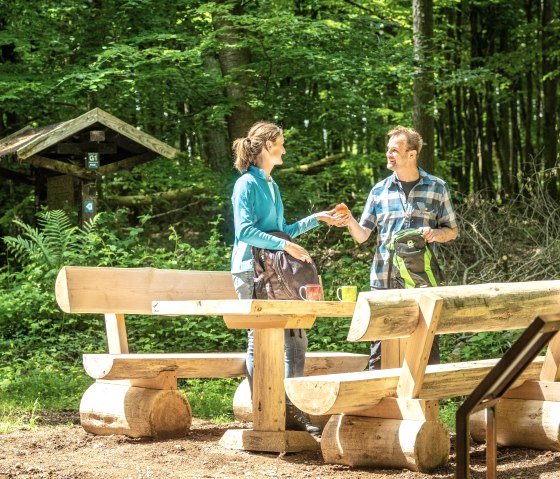 Wandern auf der Nat´Our Route 6, © Eifel Tourismus GmbH, Dominik Ketz