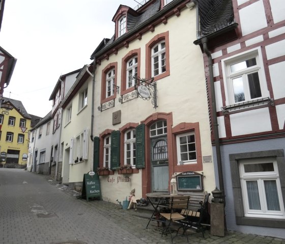 Cafe Plüsch im Fachwerkdorf Monreal, © Foto: Svenja Schulze-Entrup, Quelle: Touristik-Büro Vordereifel