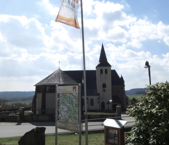 Kirche in Wanderath, © Foto: Svenja Schulze-Entrup, Quelle: Touristik-Büro Vordereifel