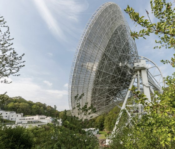 Effelsberg radiotelescoop, © Eifel Tourismus GmbH, AR - shapefruit AG