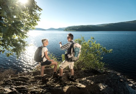 Wandern am Rursee im Nationalpark Eifel, © Städteregion Aachen, D. Ketz