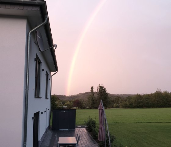 Sommergewitter mit Regenbogen, © Martin Schenk