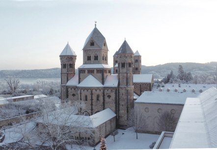 Maria Laach im Schnee, © Benediktinerabtei Maria Laach