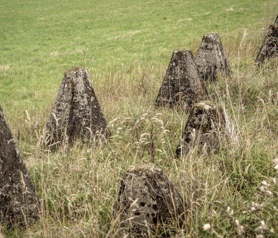 Hollerath, Panzersperren, © Eifel Tourismus GmbH, Dominik Ketz