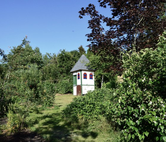 Spielplatz mit Blick zum Turm