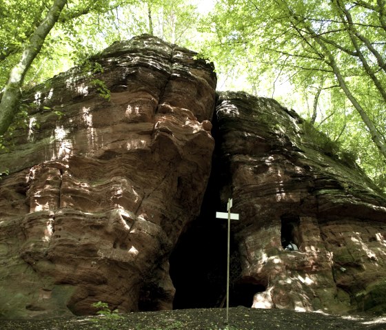 Eifelsteig, Klausenhöhle bei Kordel, © Stefan Jacobs
