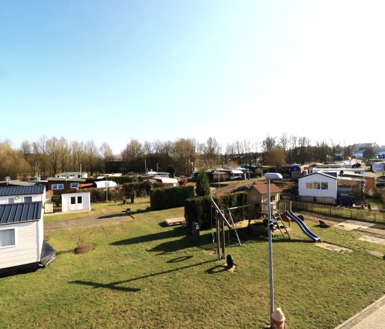 Der Campingplatz mit seinen Häusern, © Campingplatz Jungferweiher