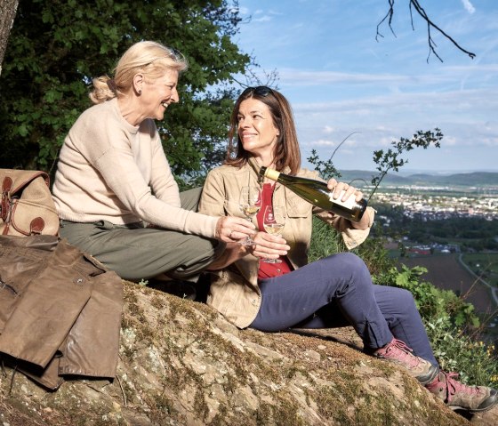 Weingenuss mit Blick auf Wittlich, © Tourist-Information Wittlich Stadt & Land