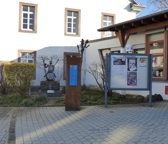 Ladestation Vorplatz Forum Daun, © GesundLand Vulkaneifel GmbH