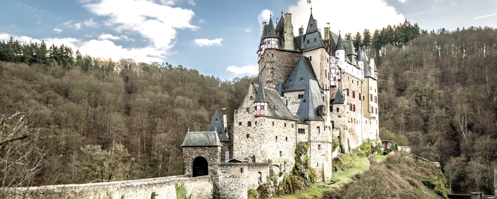 Die Burg Eltz, © Eifel Tourismus GmbH, Dominik Ketz